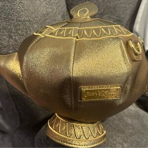 Loungefly Disney Aladdin crossbody.